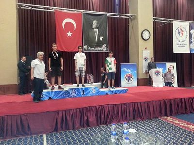 Alp Tuna masasında 3. oldu.
