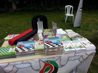 İzmir Gelişim Koleji Bahar Şenliğinde Karşıyaka Satranç Merkezimizin standını açtık.